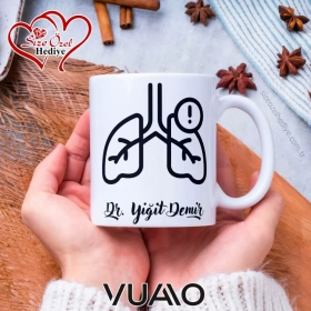 Kişiye Özel İsim Yazılı Doktor Tasarımlı Premium Kupa