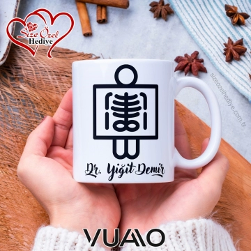 Kişiye Özel İsim Yazılı Doktor Tasarımlı Premium Kupa