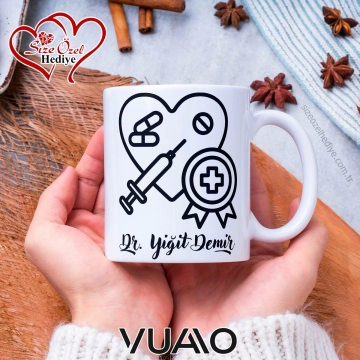 Kişiye Özel İsim Yazılı Doktor Tasarımlı Premium Kupa