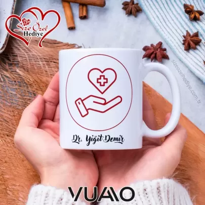 Kişiye Özel İsim Yazılı Doktor Tasarımlı Premium Kupa Bardak